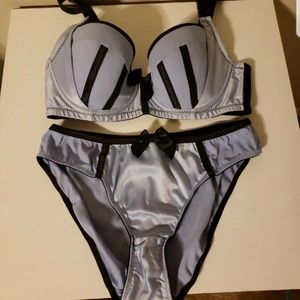 30DD Parfait Lingerie Set